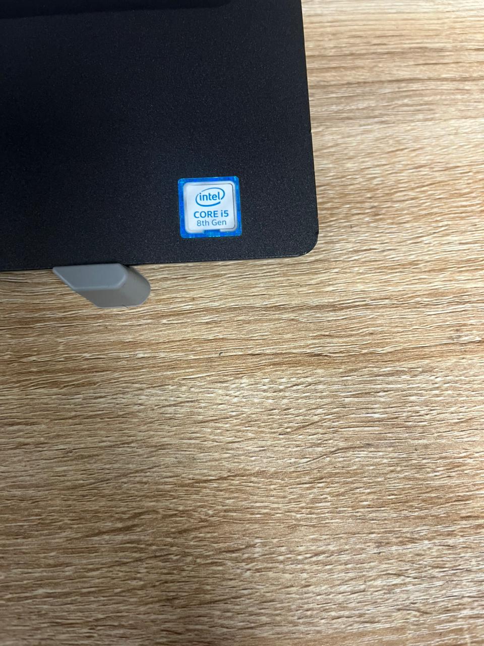 Dell Latitude 5400 Core i5 8th Gen