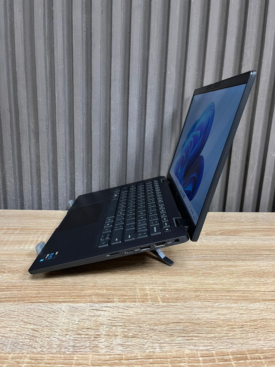 Dell Latitude 7420 Intel Core i5 evo vPro 11th Gen