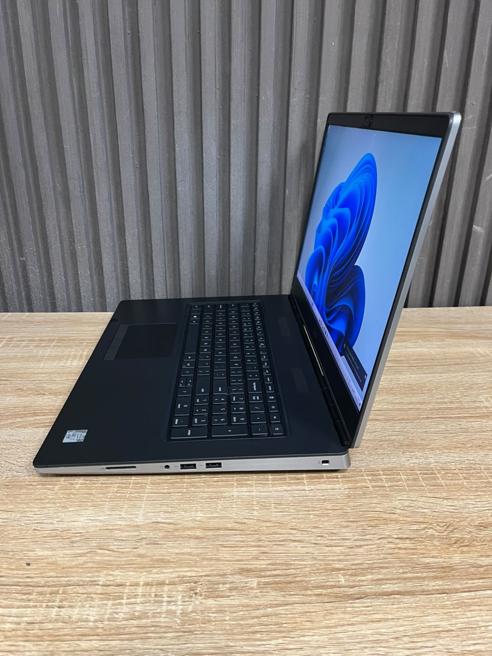 Dell Precision 7750 Mobile Workstation Core i7 vPro 10th Gen