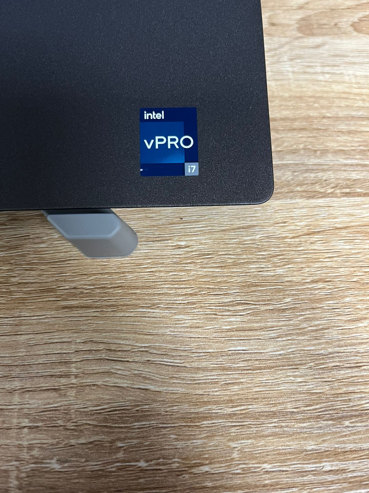 Dell Latitude 7330 Core i7 vPro 12th Gen (TouchScreen)