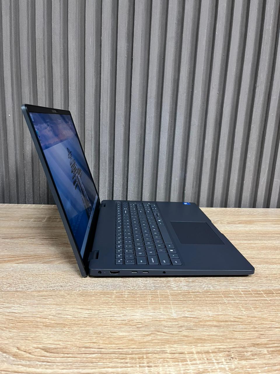 Dell Pro 16 PC16250 Intel Core 5 120u