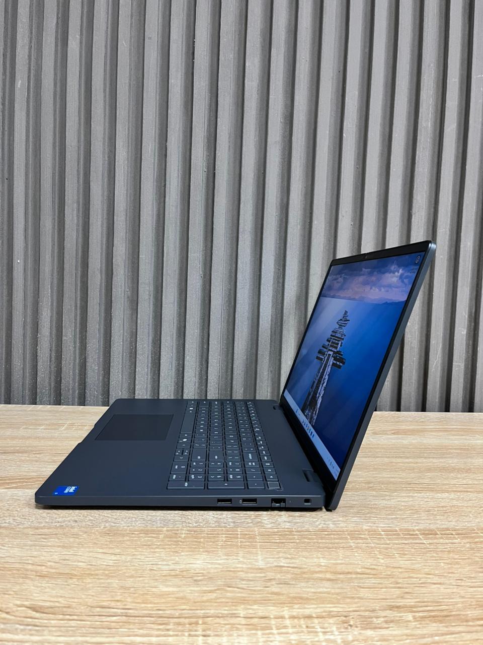 Dell Pro 16 PC16250 Intel Core 5 120u