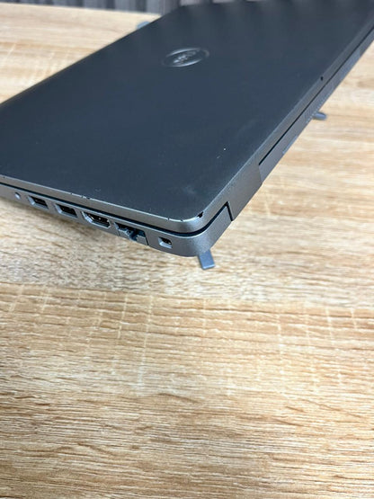 Dell Latitude 5430 Core i7 vPro 12th Gen