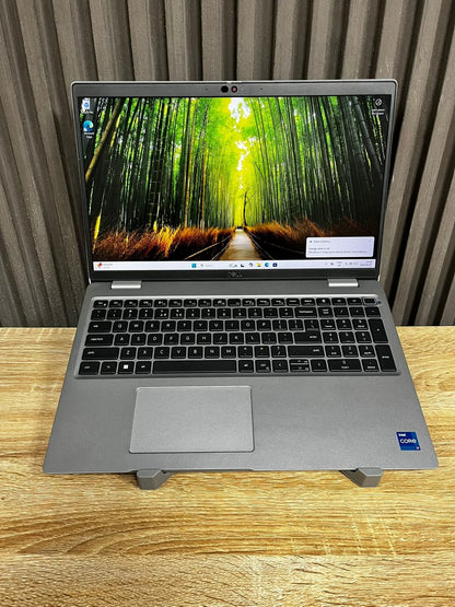 Dell Latitude 5520 Core i7 11th Gen
