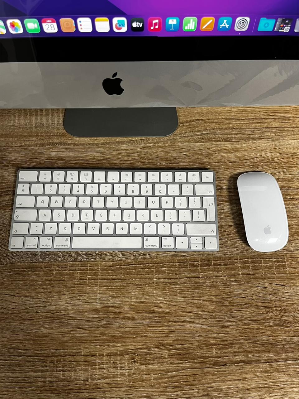 iMac 21-inch Core i5 2017 Model