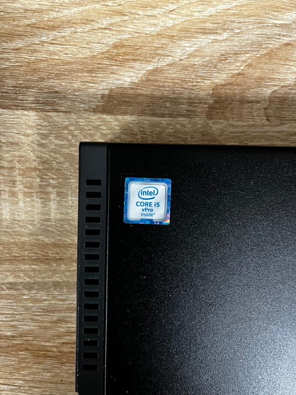 Lenovo ThinkCenter M70q