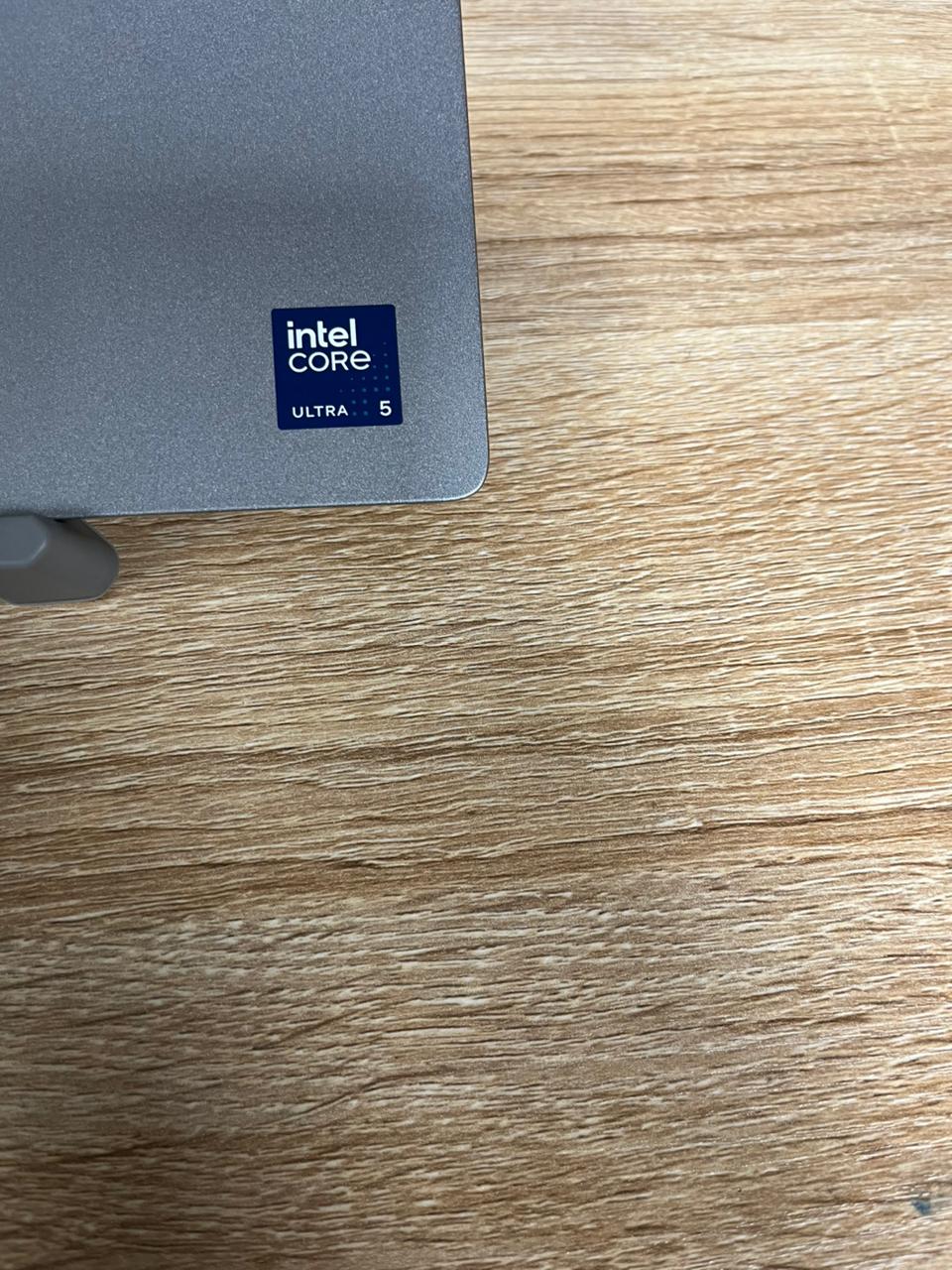Dell Latitude 5450   Intel Core Ultra 5 vPro 135U
