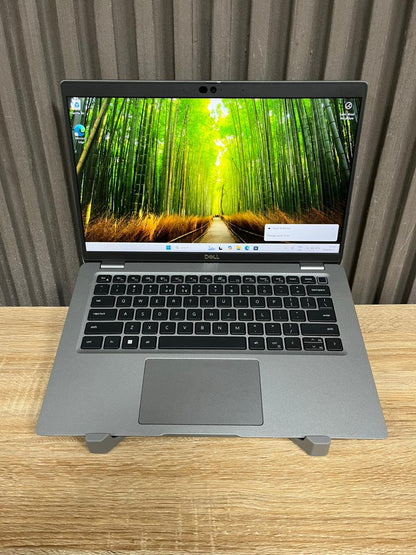 Dell Latitude 5430  Intel Core i7 vPro 12th Gen