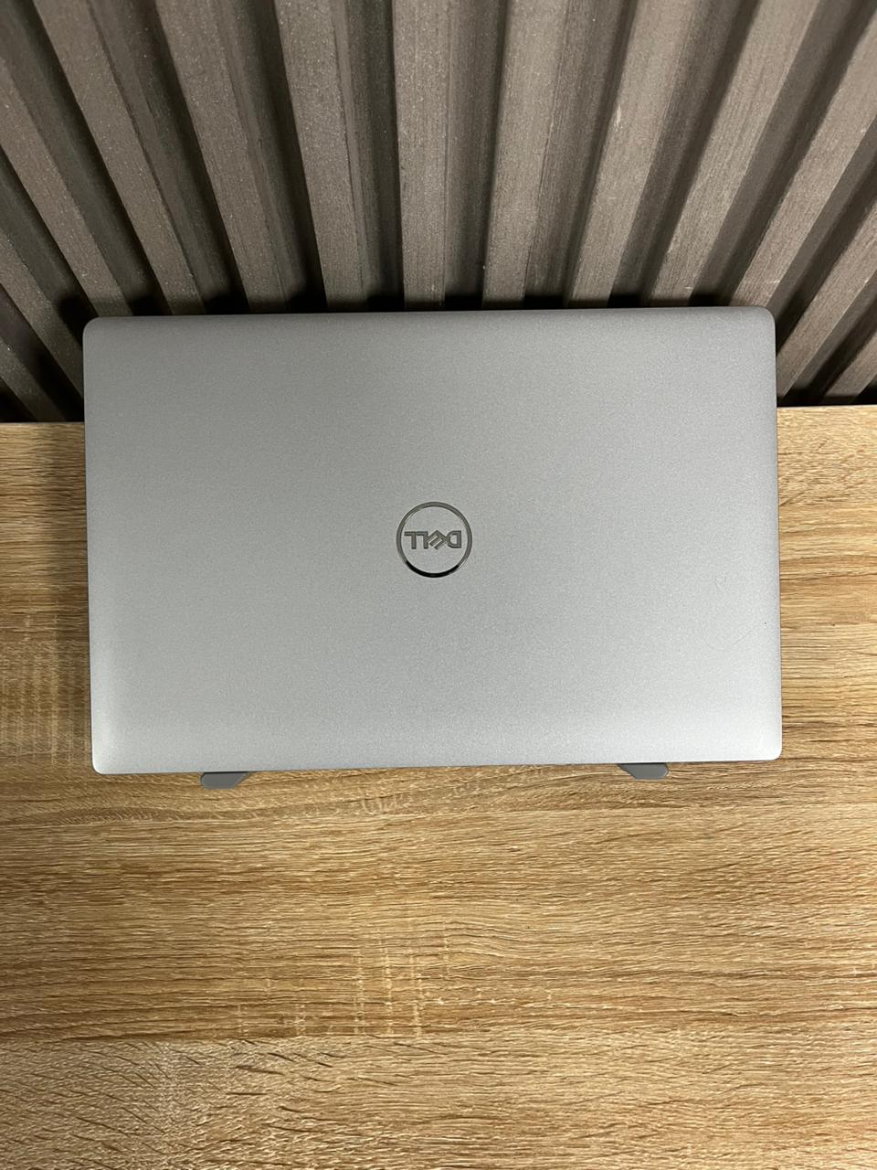 Dell Latitude 5430  Intel Core i7 vPro 12th Gen
