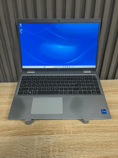Dell Latitude 5520   Intel Core i7 11th Gen