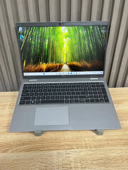 Dell Latitude 5520  Intel Core i5 11th Gen