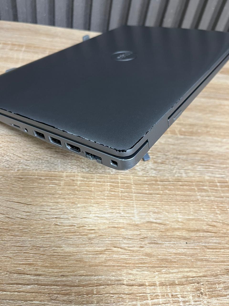 Dell Latitude 5520  Intel Core i5 11th Gen