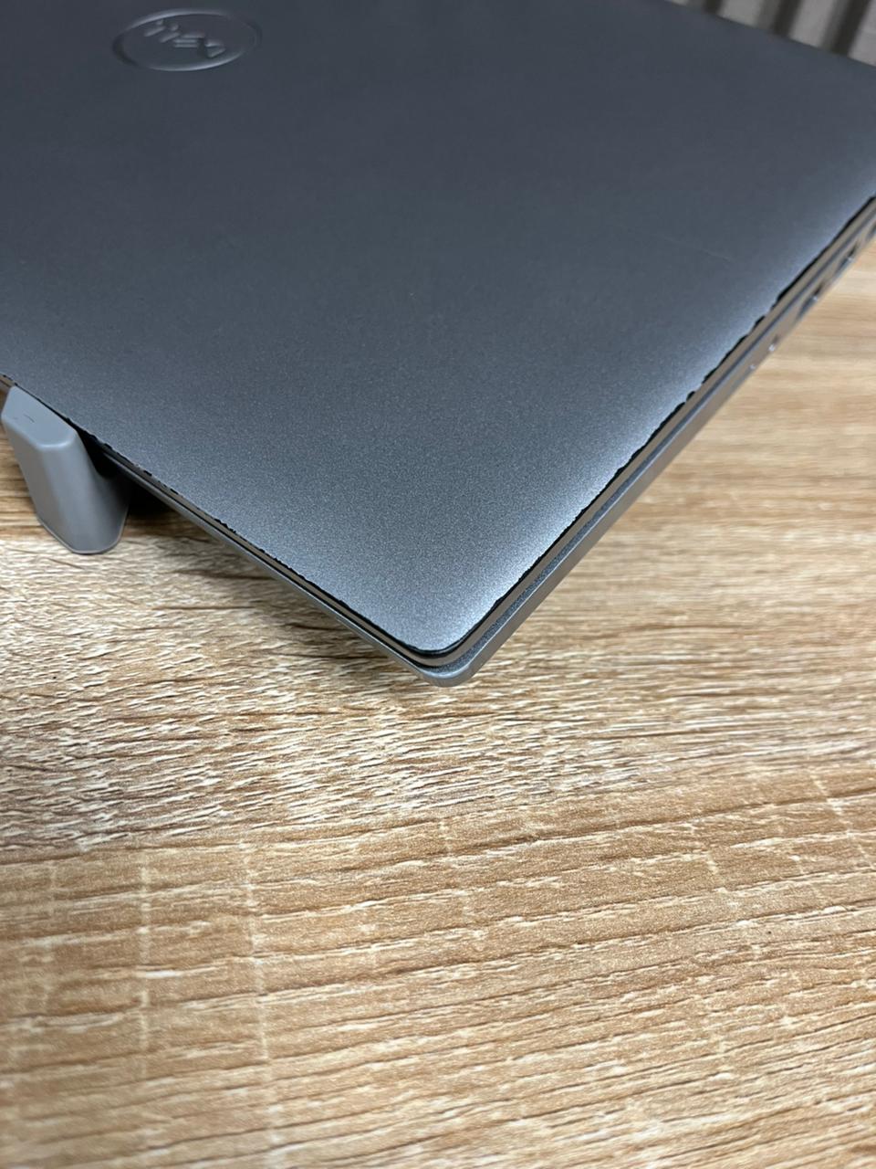 Dell Latitude 5520  Intel Core i5 11th Gen