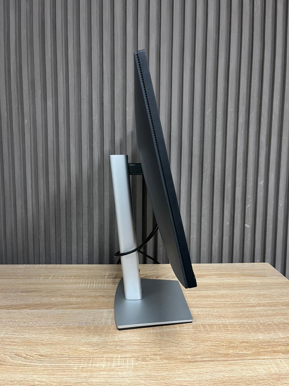 Dell P2722H FHD Monitor   27 inch