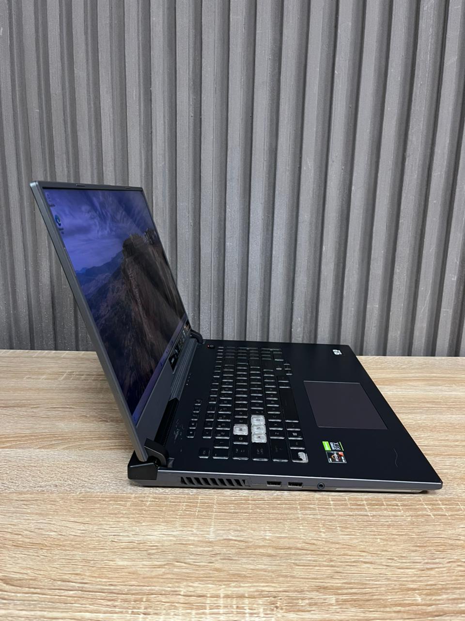ASUS ROG Strix G17 G713IE Gaming Laptop