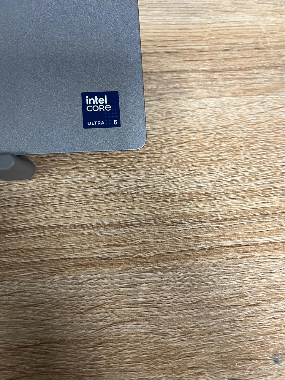 Dell Latitude 5450   Intel Core Ultra 5 vPro 135U