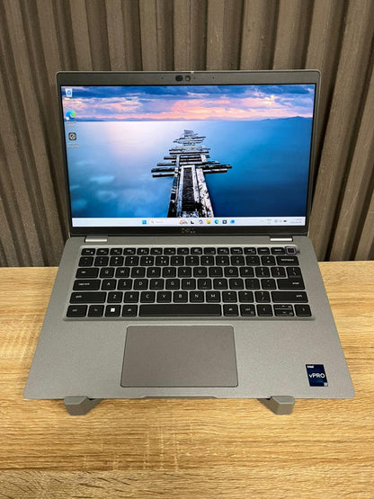 Dell Latitude 5430  Intel Core i7 vPro 12th Gen