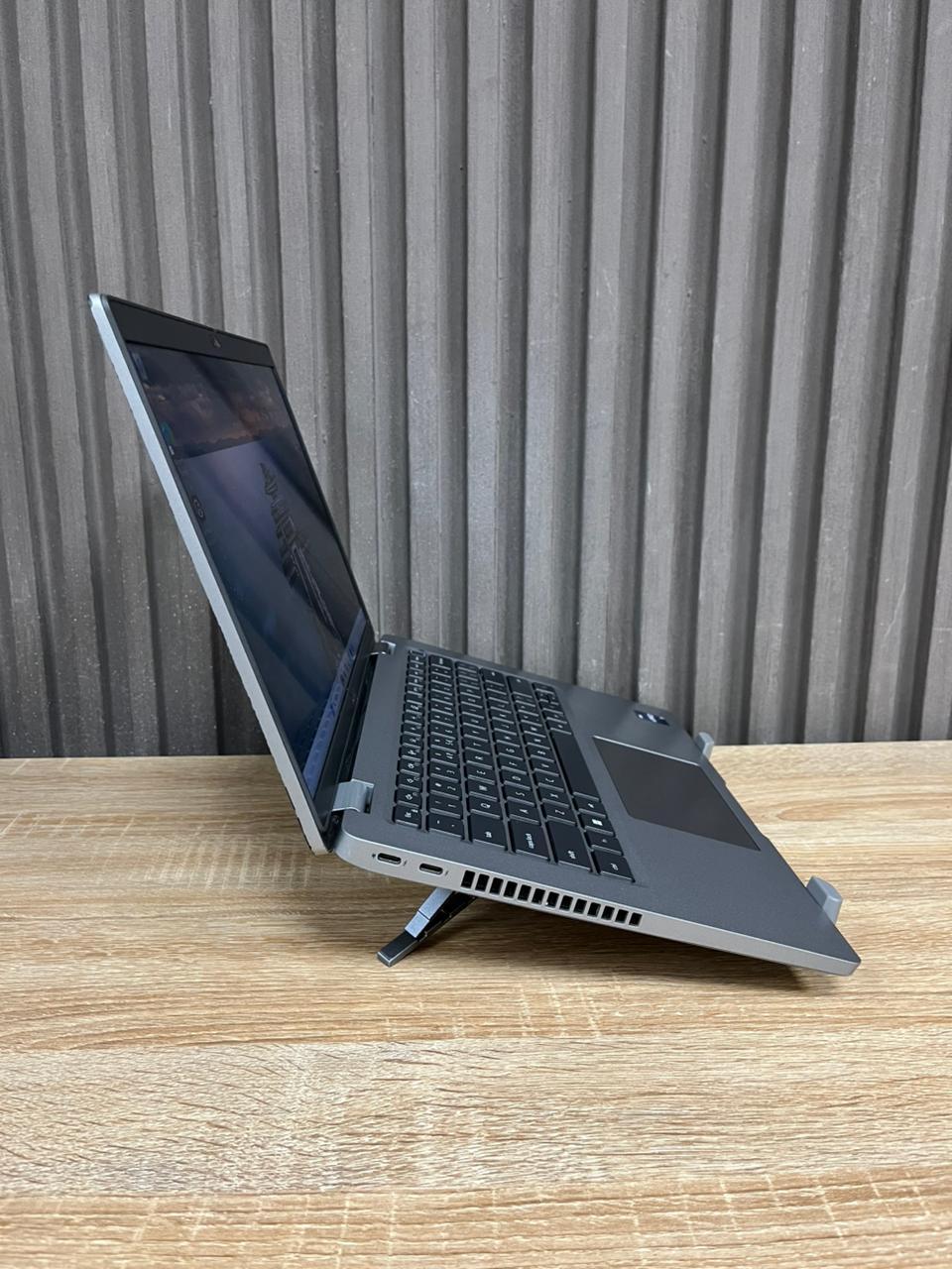 Dell Latitude 5430  Intel Core i7 vPro 12th Gen