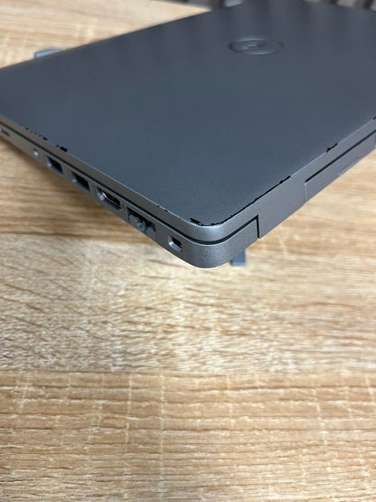 Dell Latitude 5430  Intel Core i7 vPro 12th Gen