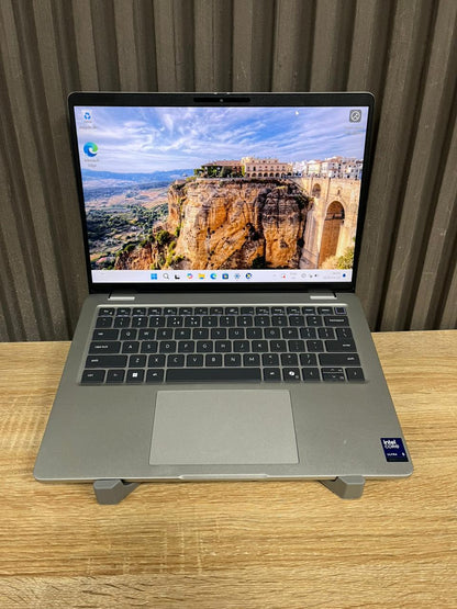Dell Pro 14 Plus   Intel Core Ultra 5 235U