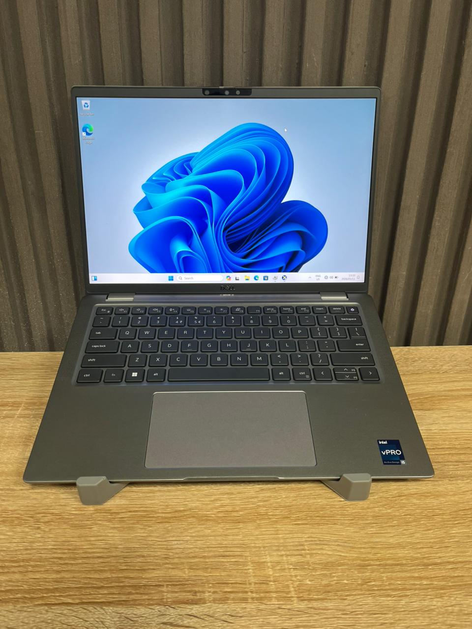 Dell Latitude 7440   Intel Core i5 vPro 13th Gen