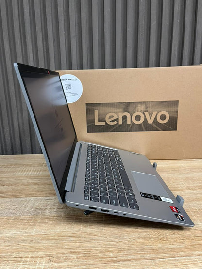 Lenovo Ideapad 1   *NEW CONDITION   AMD Ryzen 3 7320U