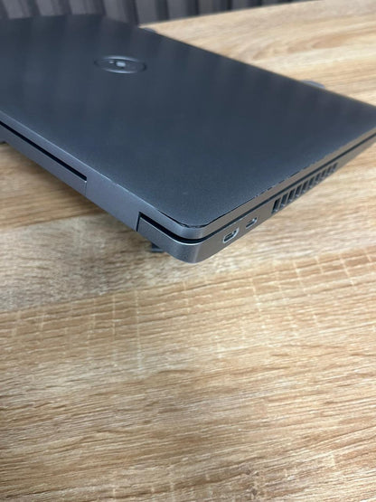 Dell Latitude 5520   Intel Core i7 11th Gen