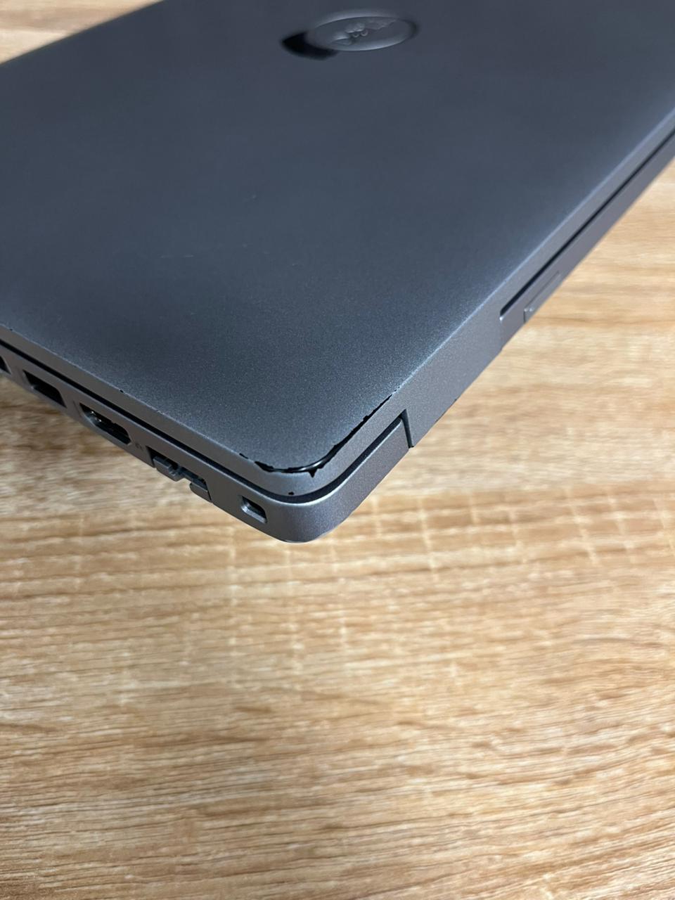 Dell Latitude 5520   Intel Core i7 11th Gen