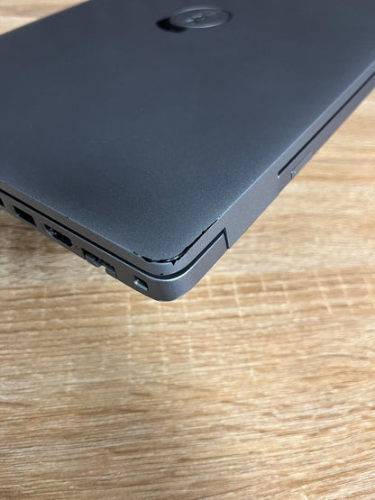 Dell Latitude 5520   Intel Core i7 11th Gen
