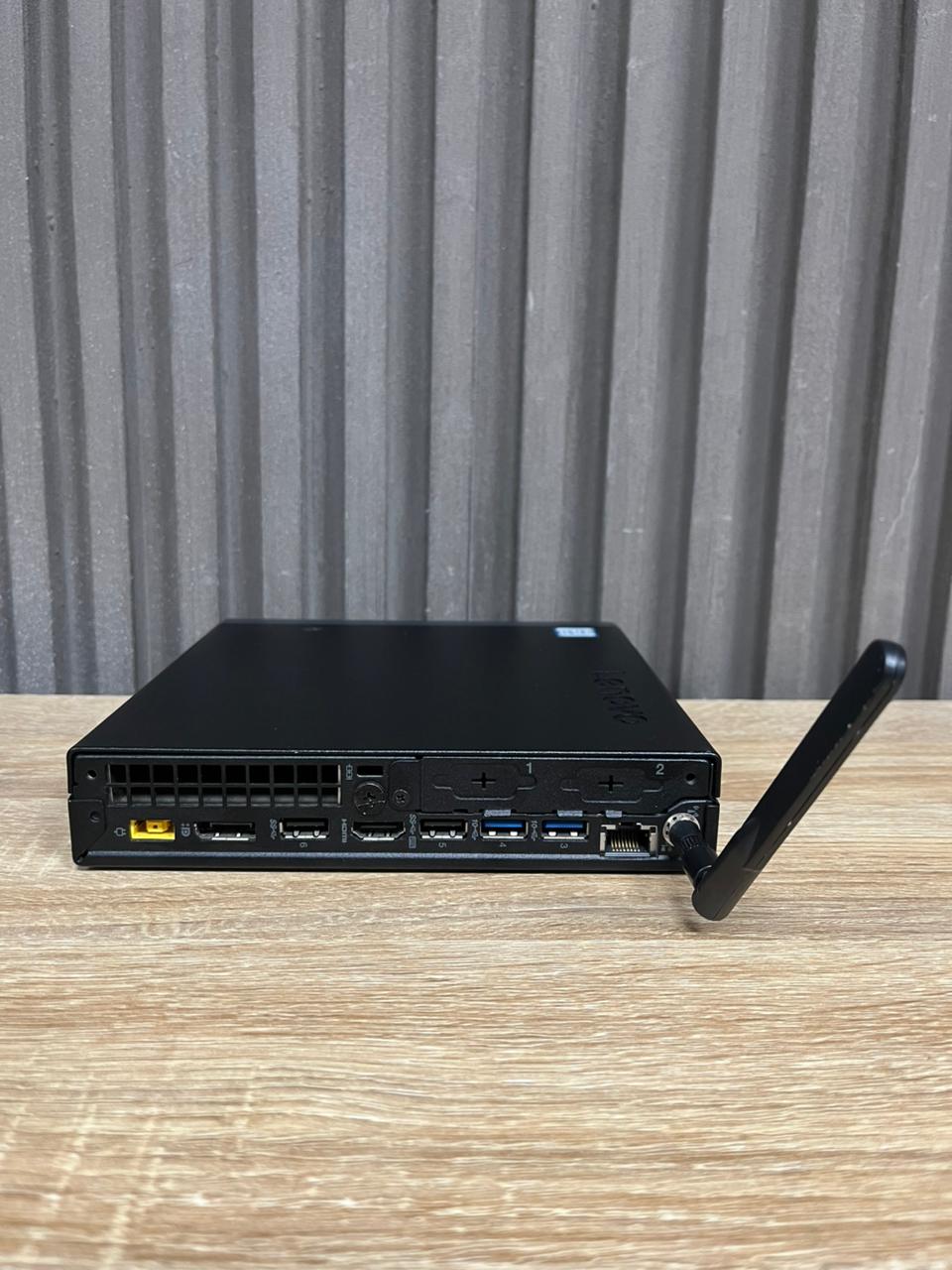 Lenovo ThinkCenter M720q  Intel Core i3 8th Gen
