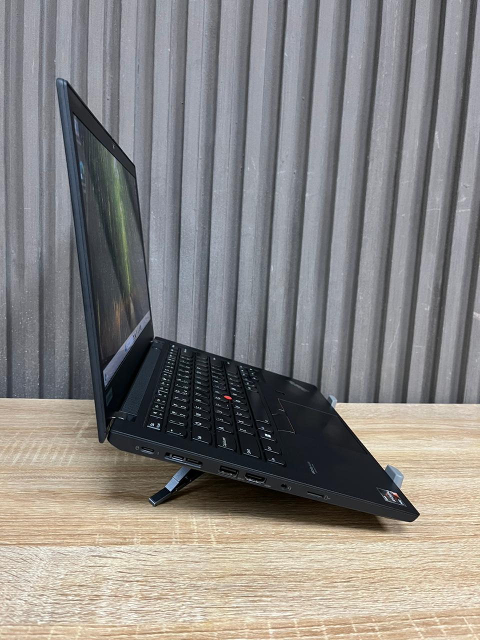 Lenovo ThinkPad T14   AMD Ryzen 5 Pro 5650U