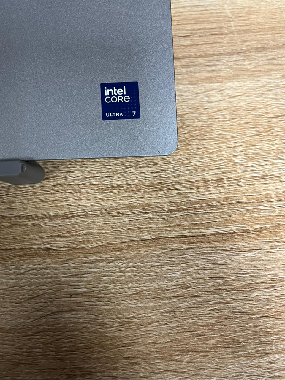 Dell Latitude 5550   Intel Core Ultra 7 155U