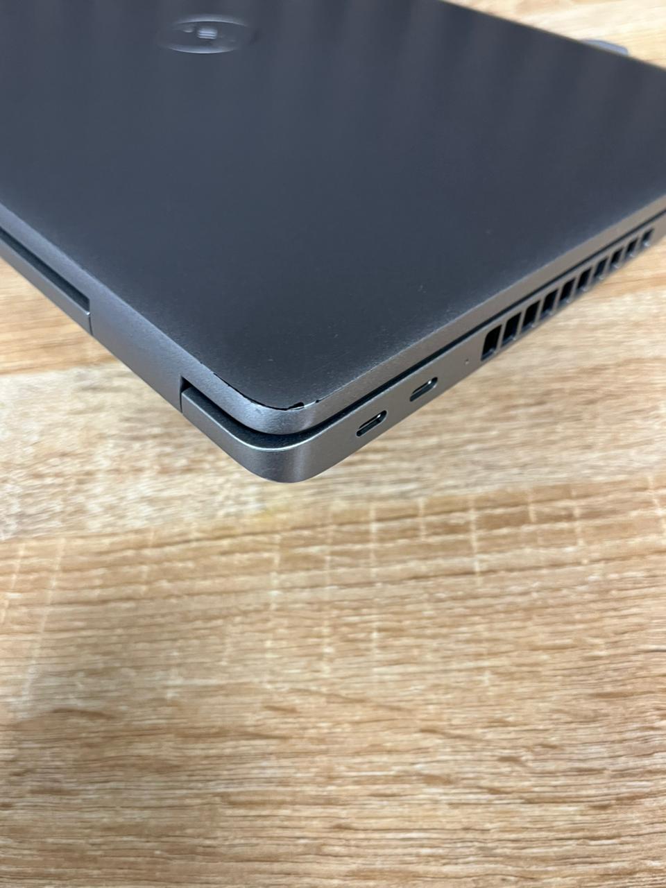 Dell Latitude 5550   Intel Core Ultra 7 155U