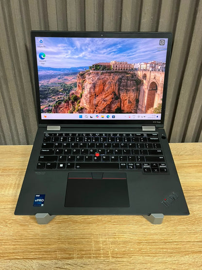 Lenovo Thinkpad X13 Yoga Gen 3  Intel Core i5 vPro 12th Gen