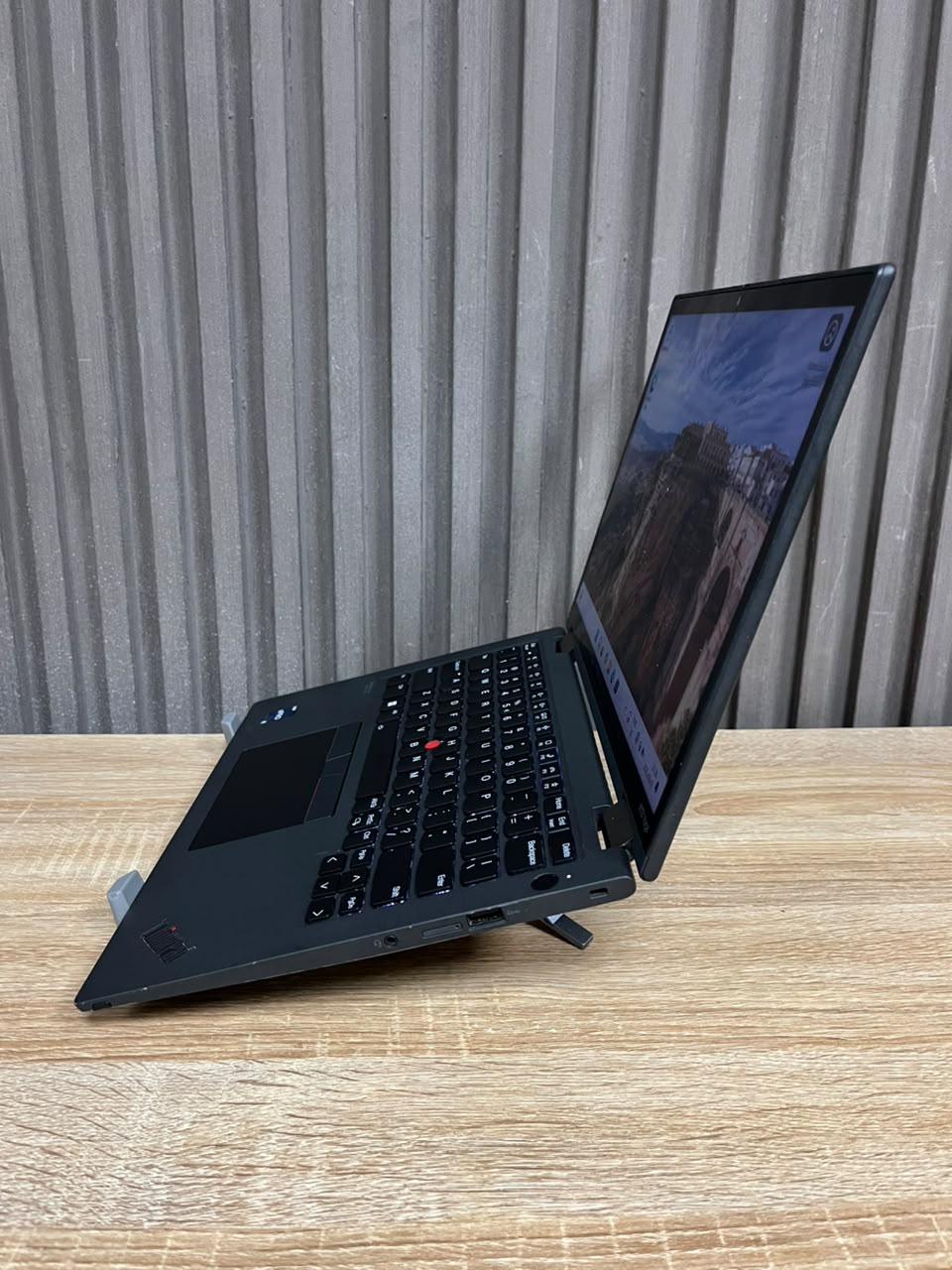 Lenovo Thinkpad X13 Yoga Gen 3  Intel Core i5 vPro 12th Gen