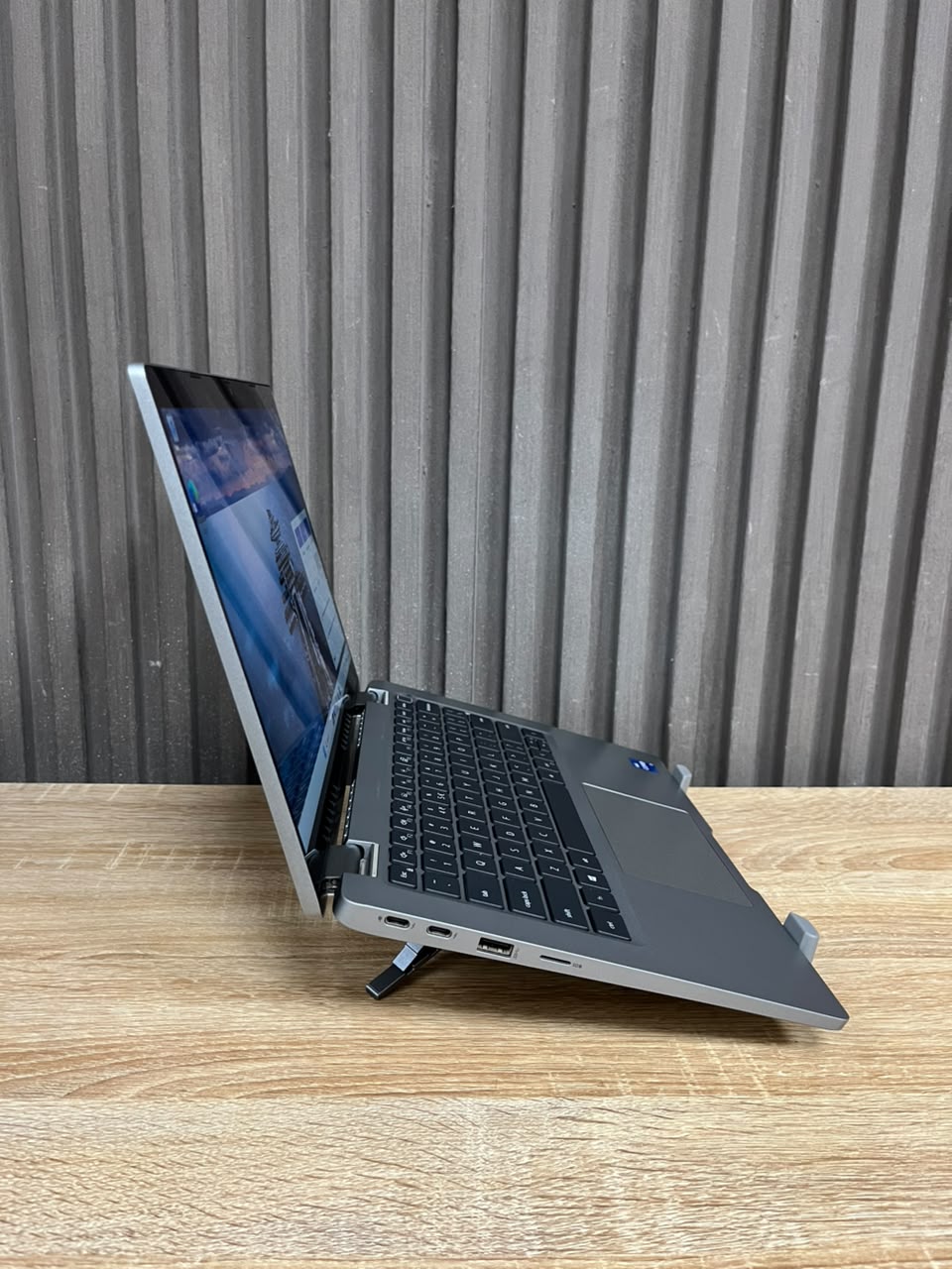 Dell Latitude 5320 2-in-1 Core i7 11th Gen (Touch Screen)