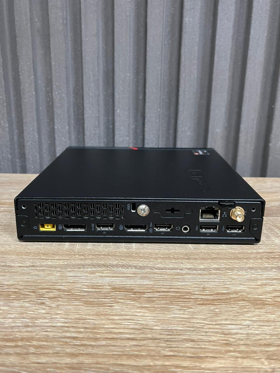 Lenovo ThinkCenter M715q Mini PC   AMD Ryzen 3 2200GE