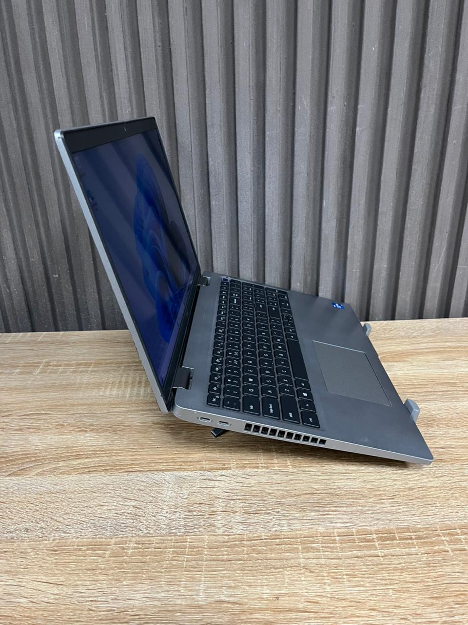 Dell Latitude 5520 Core i5 vPro 11th Gen Laptop