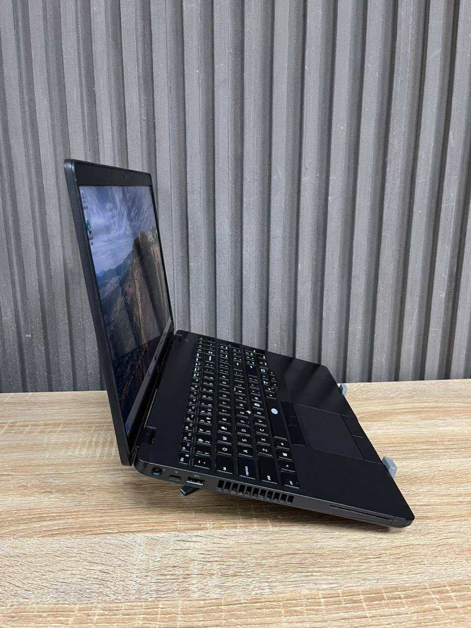 Dell Latitude 5500 Core i5 8th Gen