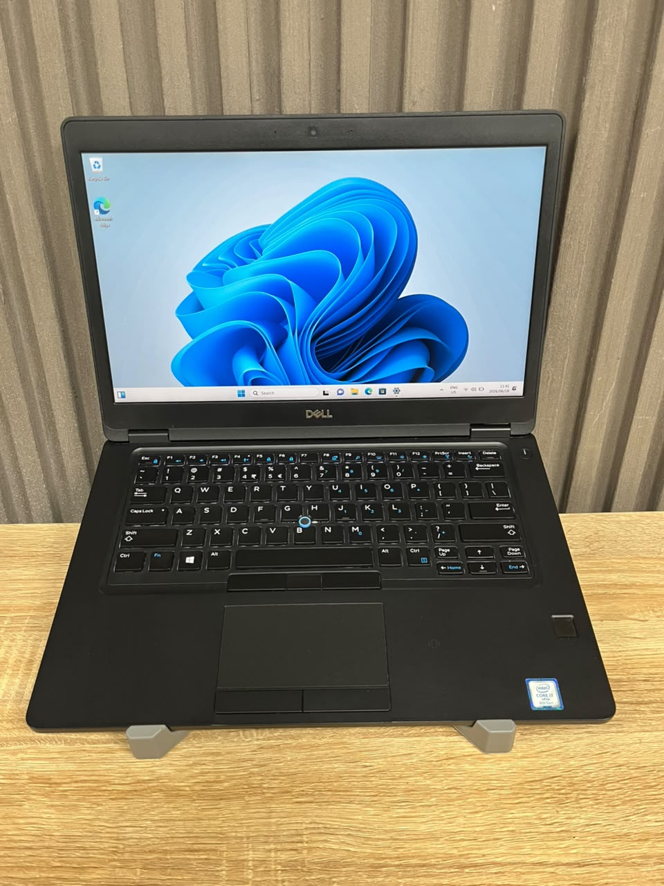 Dell Latitude 5490  Intel Core i7 vPro 8th Gen