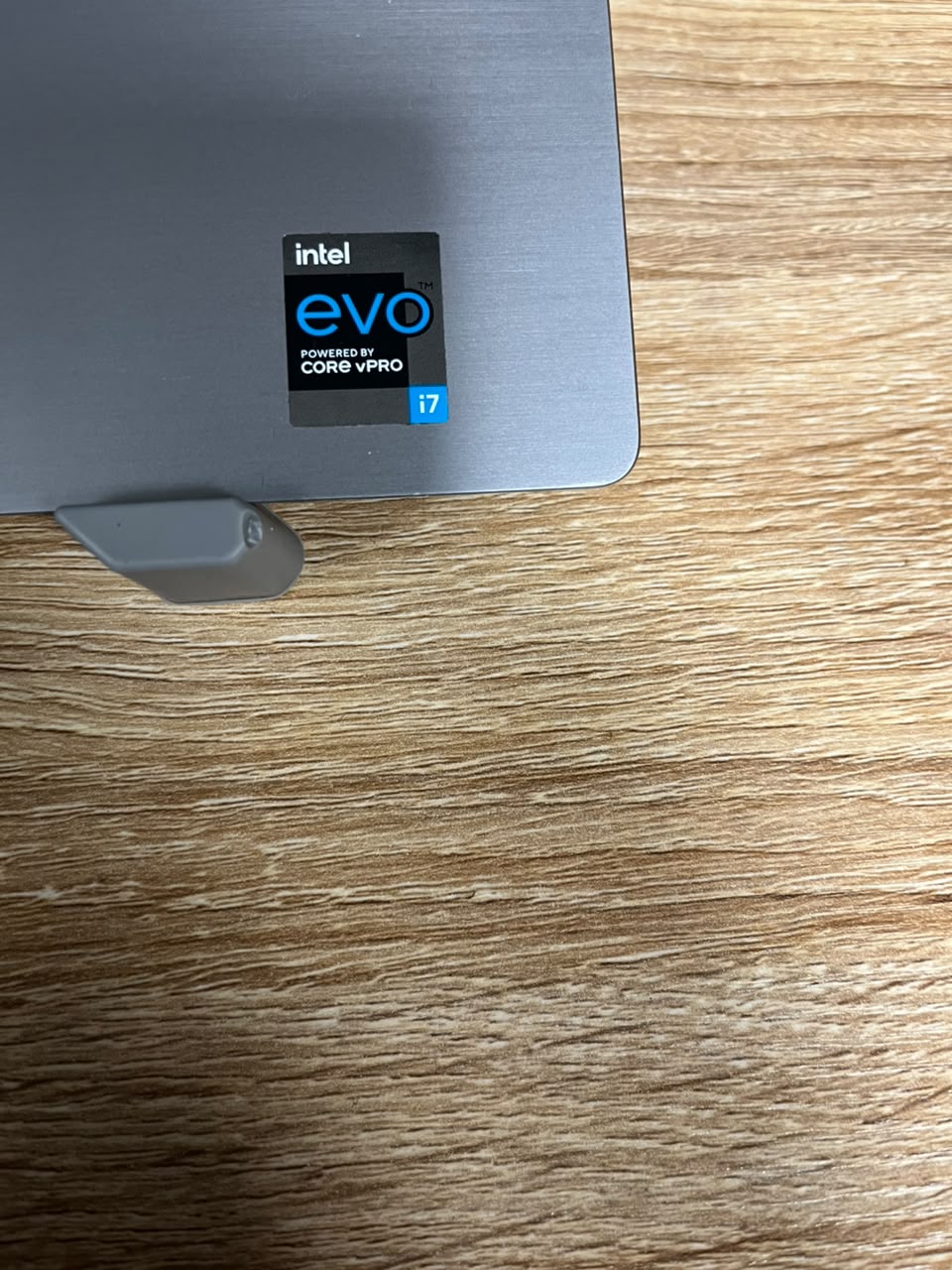 Dell Latitude 9420 Core i7 vPro 11th Gen (2-in-1 Touchscreen)