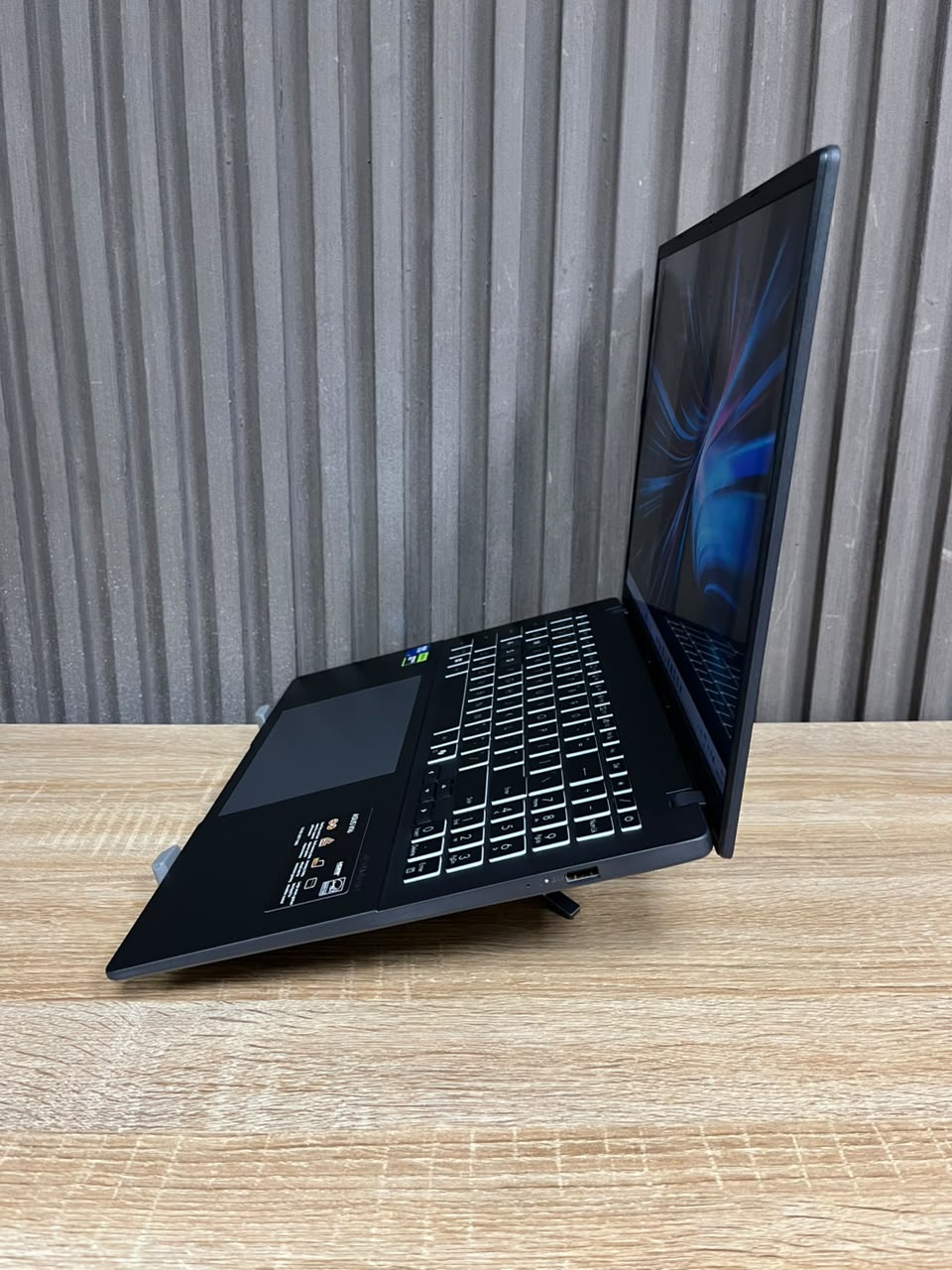 Asus V16 Gaming Intel Core 7 240H  Intel Core 7 240H