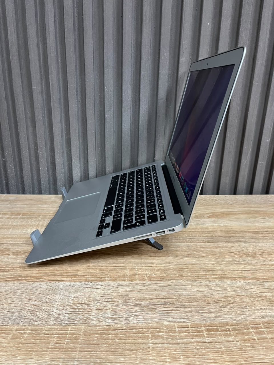 MacBook Air 2017 13.3-inch   Intel Core i5