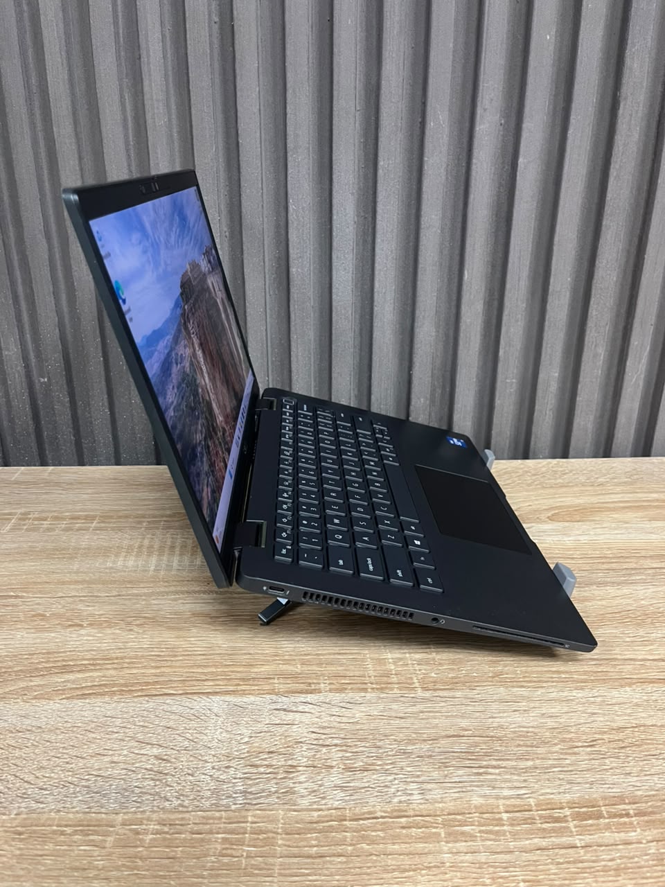 Dell Latitude 7420 Intel Core i7 vPro 11th Gen