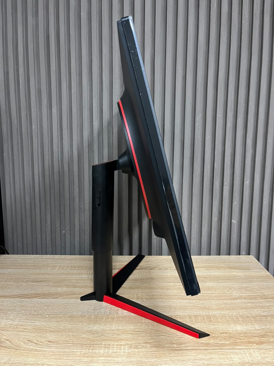 LG 32GK650F-B 32” UltraGear QHD Gaming Monitor