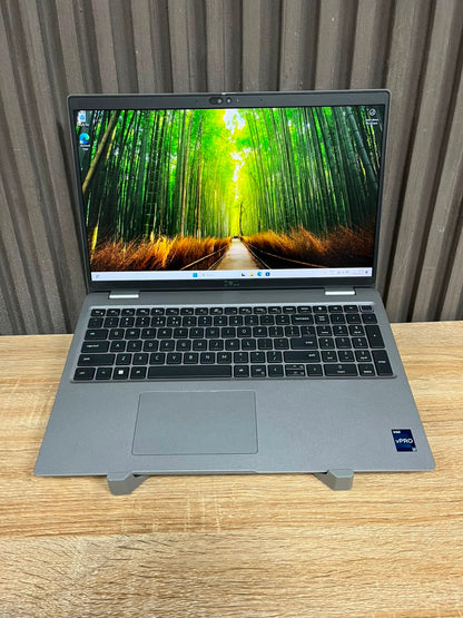 Dell Latitude 5540 Core i7 vPro 13th Gen