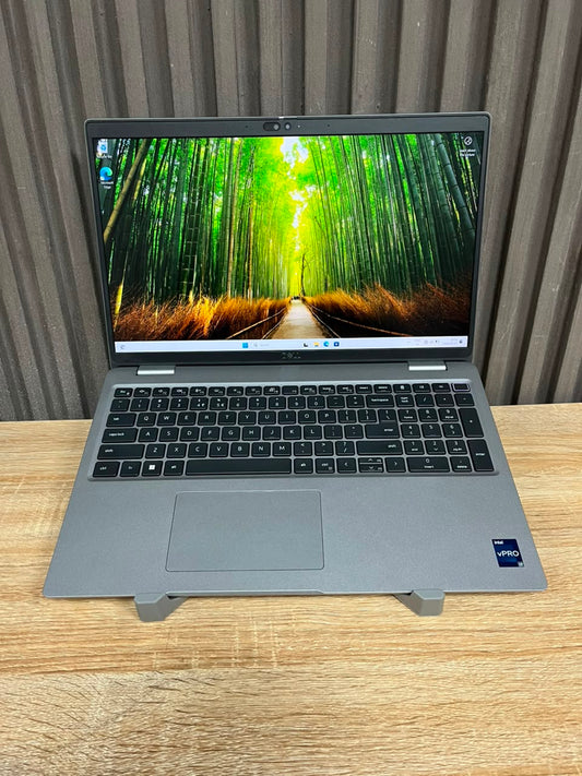 Dell Latitude 5540 Core i7 vPro 13th Gen