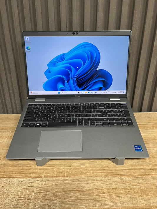 Dell Latitude 5520 Core i7 11th Gen