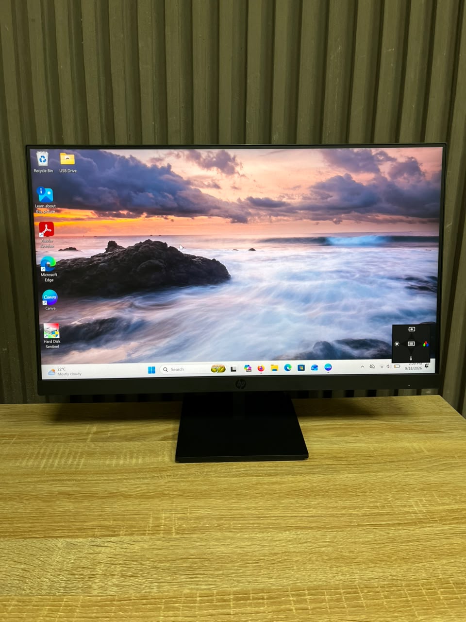HP Series 3 Pro 324PF 24” FHD Monitor