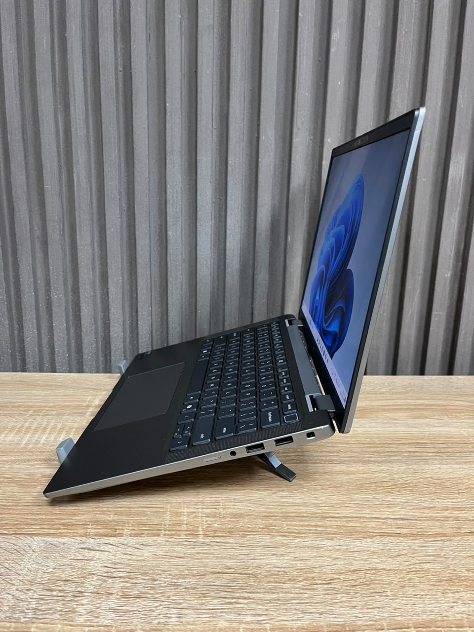 Dell Latitude 7450 Intel Core Ultra 7 165U